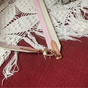 LOUIS VUITTON HAMSTEAD STRAP